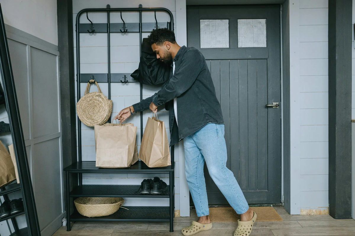 How to Measure and Fit Men's Vegan Trainers for a Snug, Slip-Free Wear